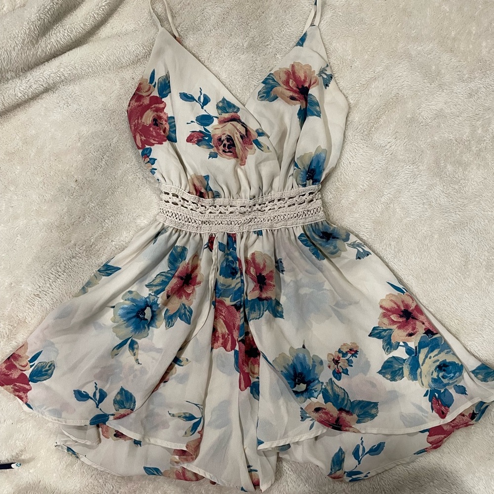 Floral Strappy Romper